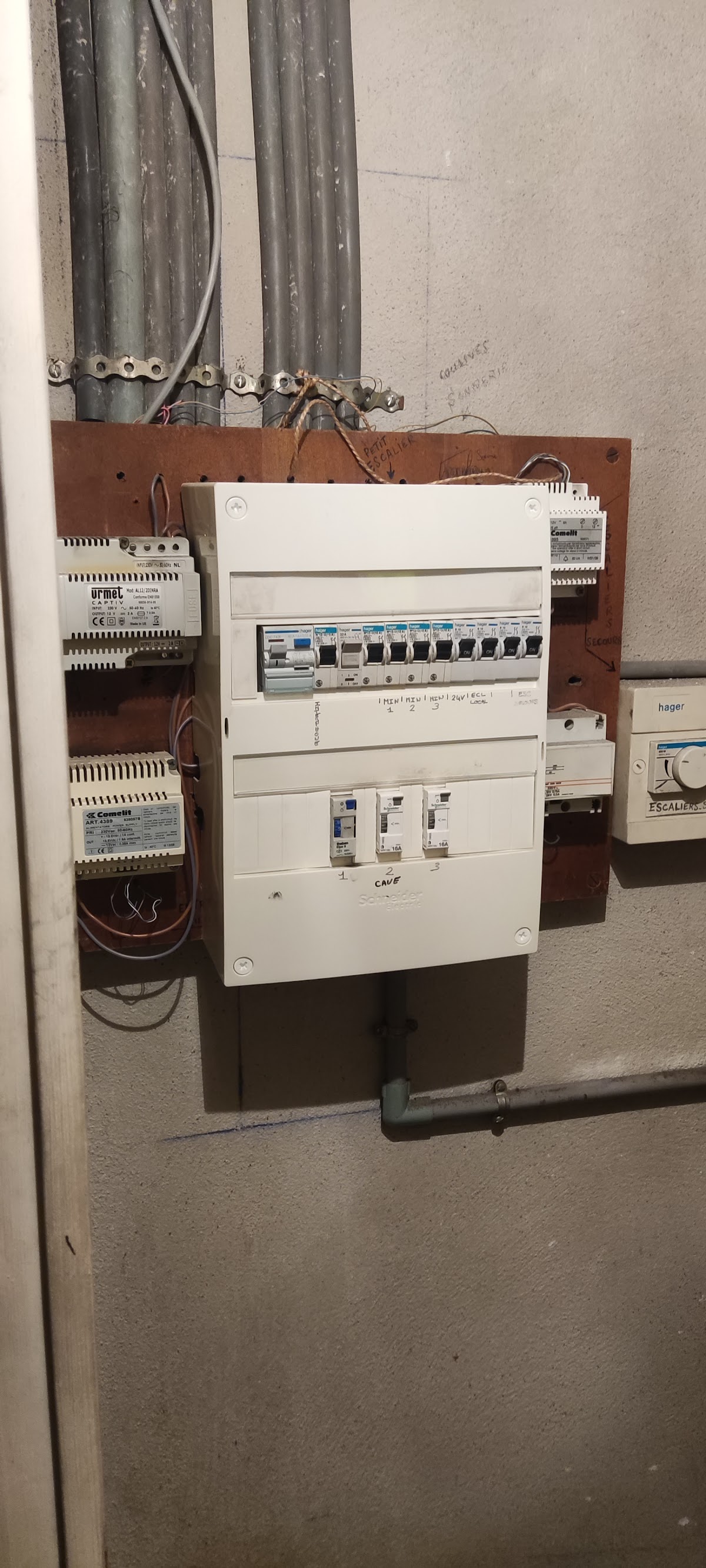 Réalisation de aideelec24